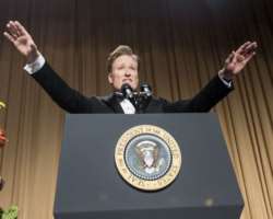 He has hosted twice the White House Correspondents Dinner in 1995 and 2013.